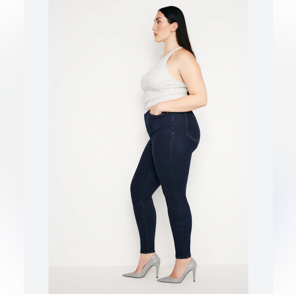 Good American Good Legs Crop Jeans